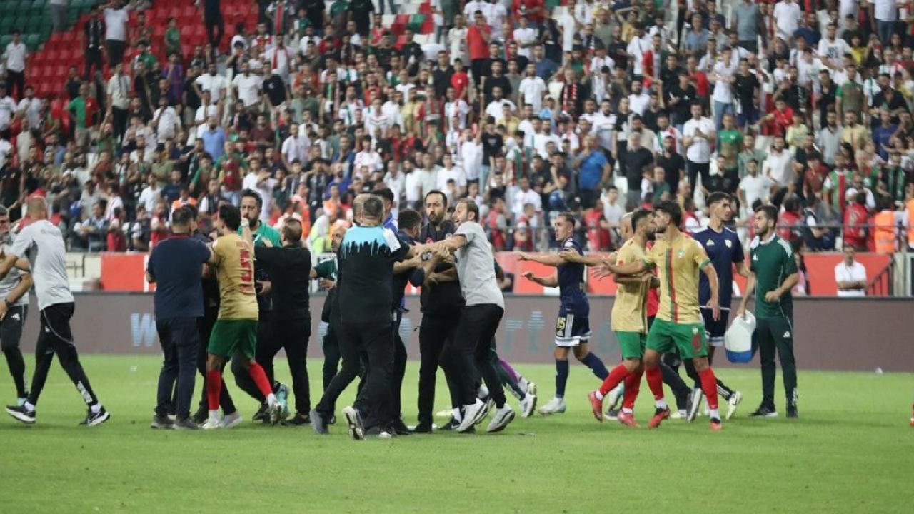 Amedspor-Erzurumspor maçı sonrası kavga çıktı