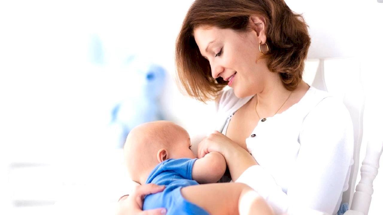 Anne sütünü artırmak için 6 öneri