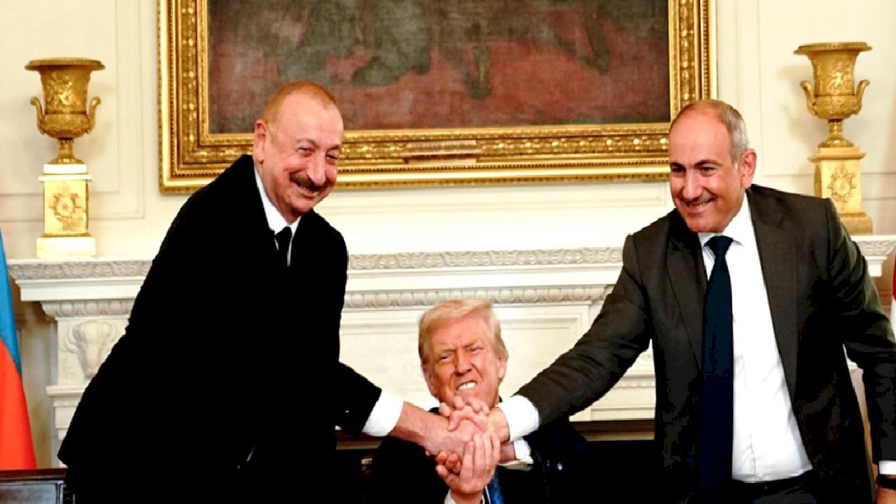 Azerbaycan ve Ermenistan’ın parafladığı barış anlaşması metni yayınlandı