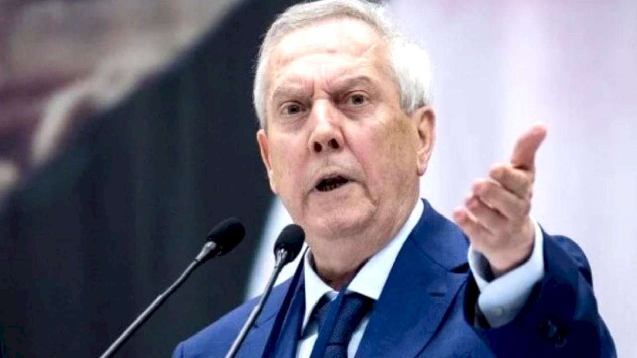 Aziz Yıldırım: Fenerbahçe&#039;de her şey var, akıl yok