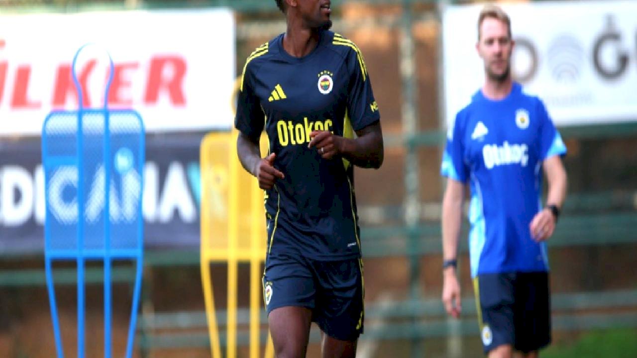 Fenerbahçe tarihinin 200. yabancı futbolcusu Nelson Semedo