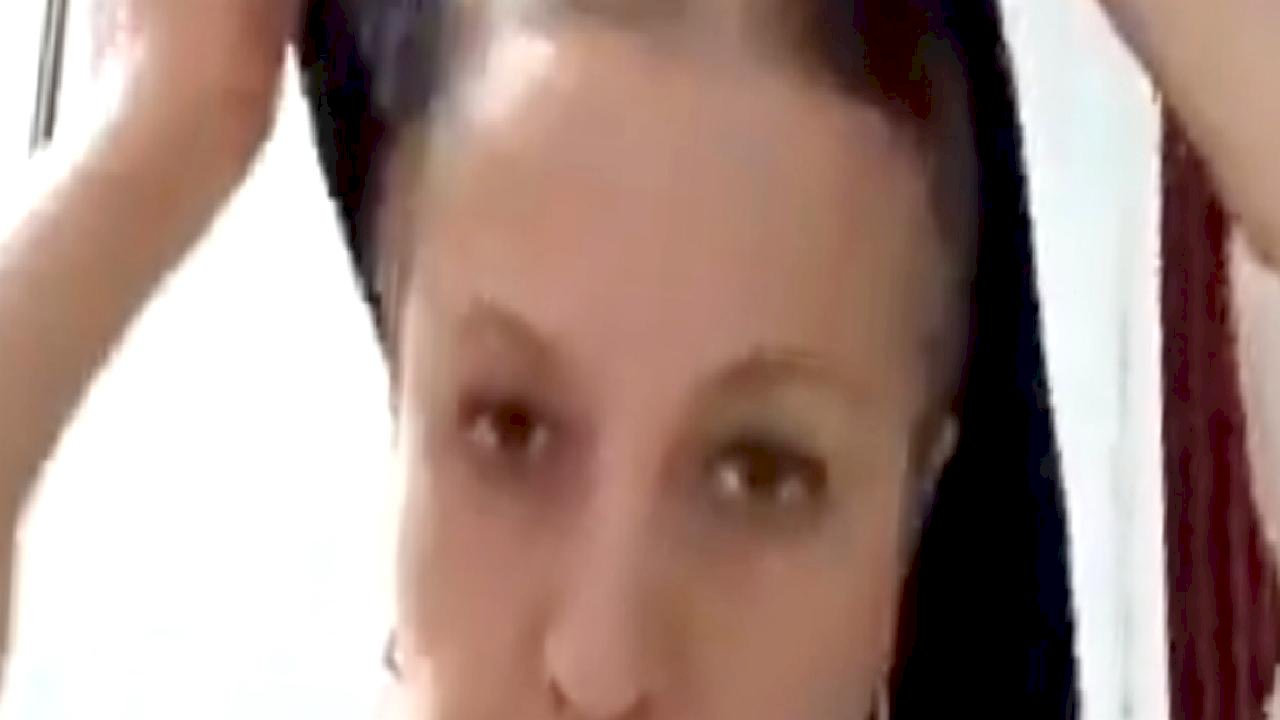 İlahiyatçı Emine Yücel başörtüsünü çıkardı: Bu tepkisel bir eylem