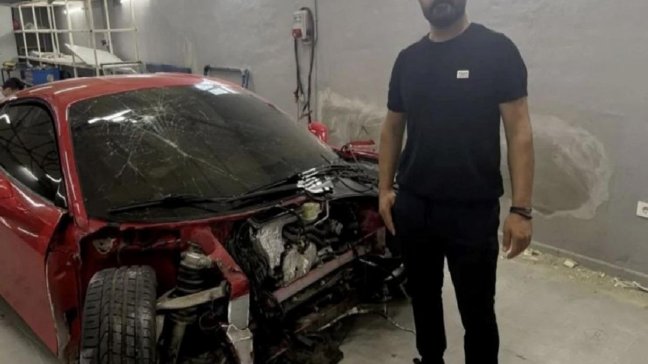 İstanbul'da kazaya karışan Ferrari satıldı: Futbolcu satın aldı