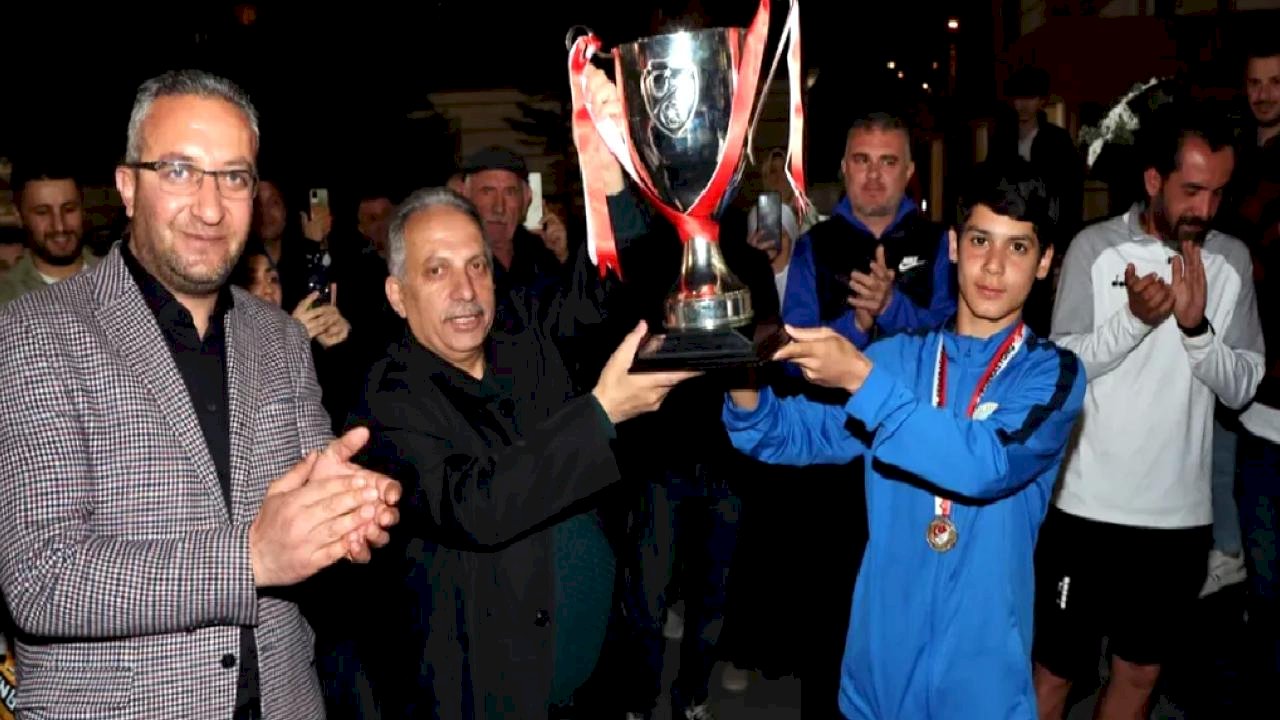 Kayseri Talas Belediyespor&#039;dan &#039;büyük&#039; transferler