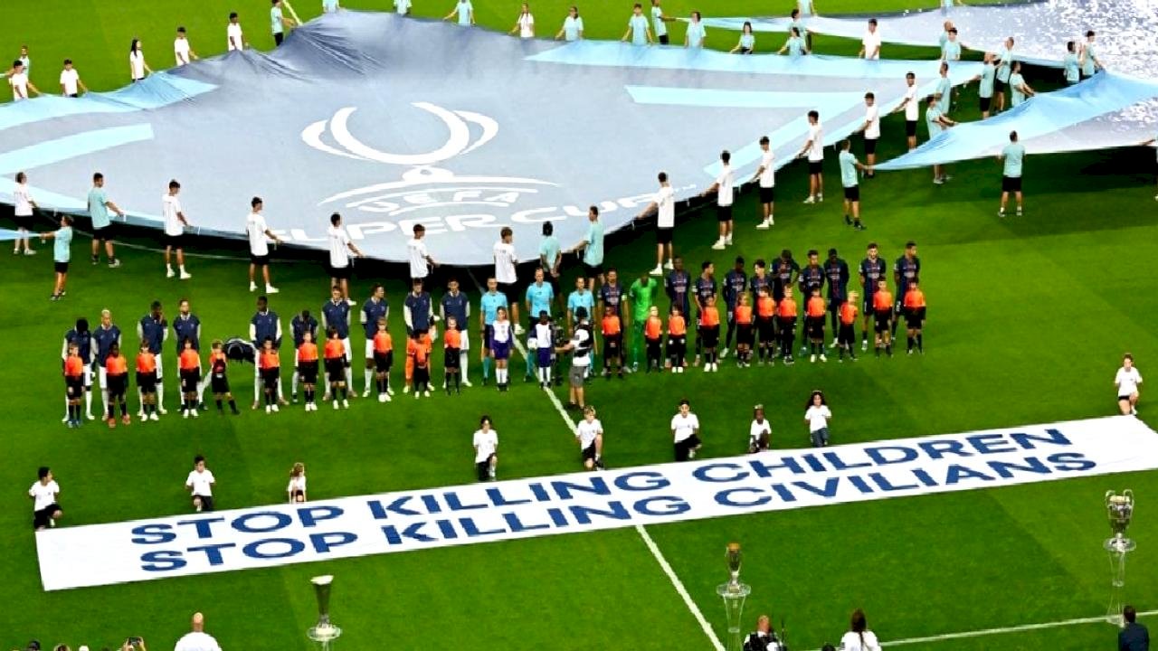 UEFA bir kez daha katilin &#039;İsrail&#039; olduğunu söyleyemedi