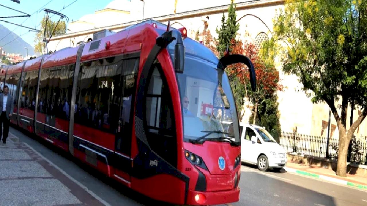 Bursa&#039;da T1 tramvayına zorunlu ara!