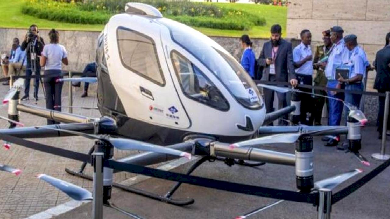 Çin'in uçan taksisi Afrika'da ilk uçuşunu gerçekleştirdi
