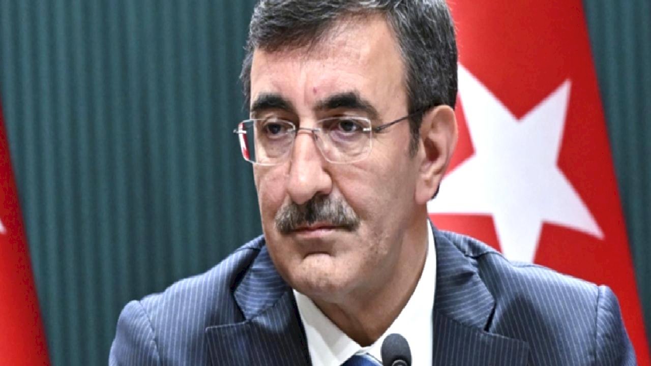 Ekonominin üç yılık yol haritası belli oldu! 2026-2028 OVP’si açıklandı