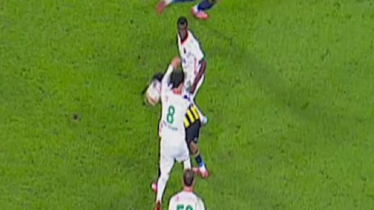 Fenerbahçe'de Anderson Talisca, penaltı kaçırdı