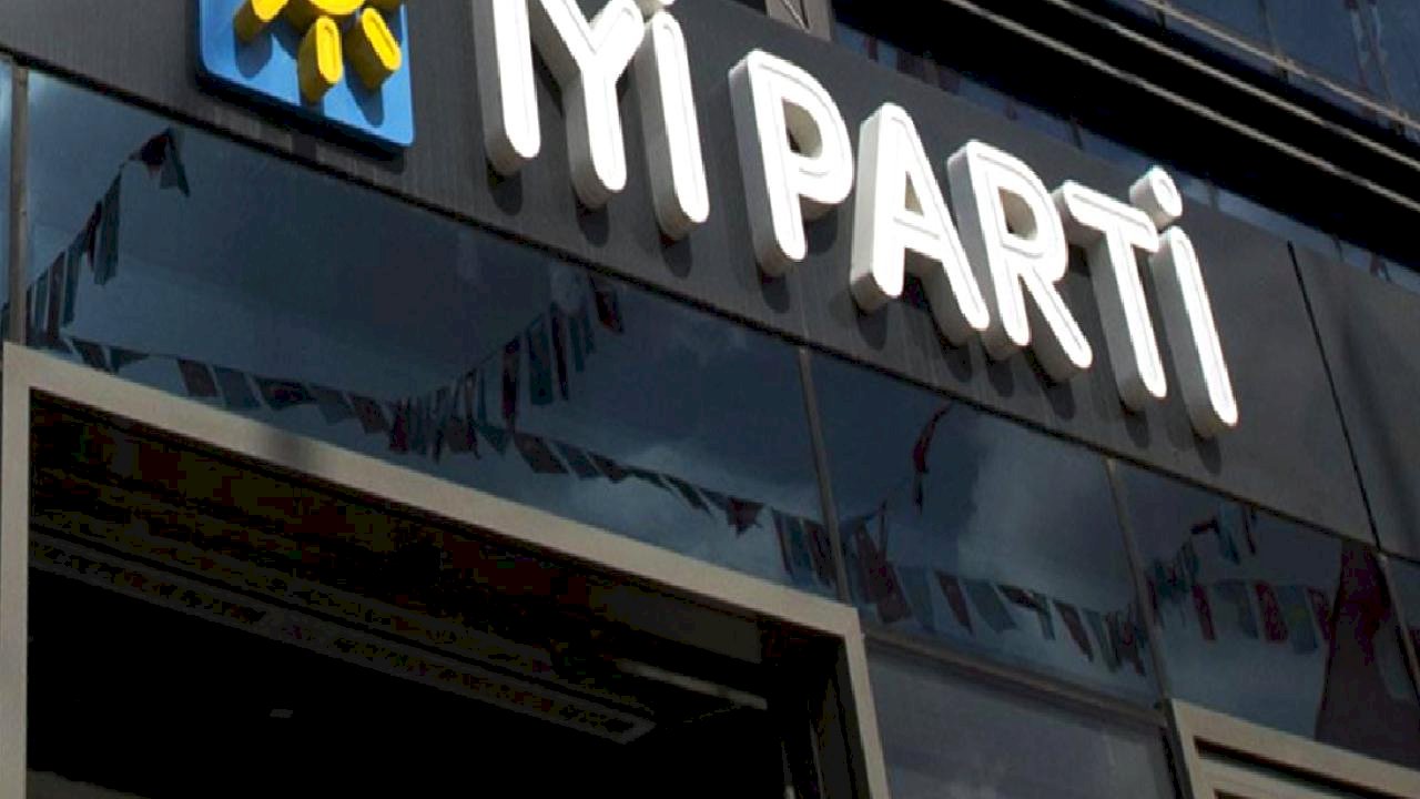 İyi Parti'de istifa: Sakarya İl Başkanı ve 6 ilçe başkanı görevi bıraktı
