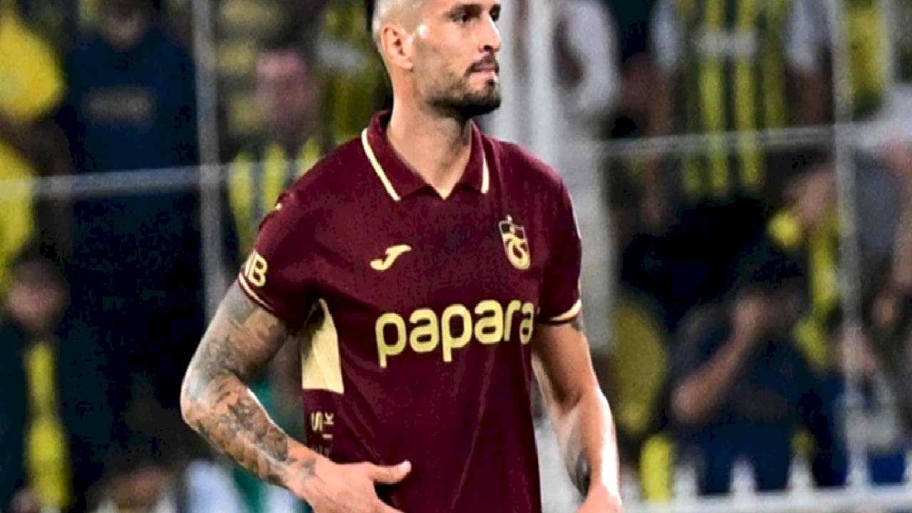 Okay Yokuşlu, taraftardan özür diledi