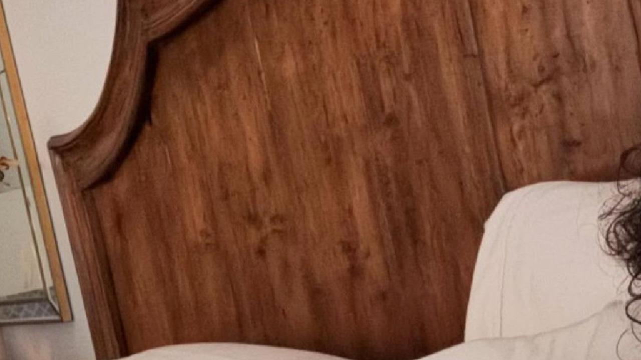 Selena Gomez ile Benny Blanco evlendi! Gelinliği yorum aldı