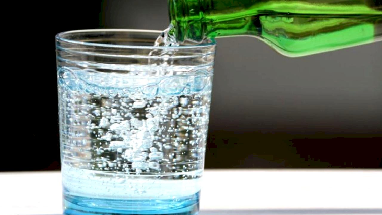 Sindirim dostu, mineral kaynağı: Maden suyu