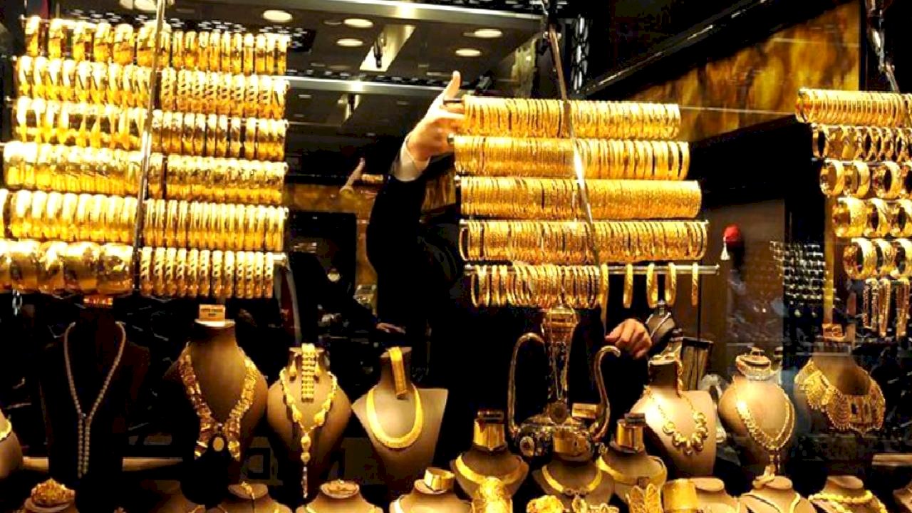 ABD&#039;deki hükümet kapanışı, altın fiyatlarını zirveye taşıdı