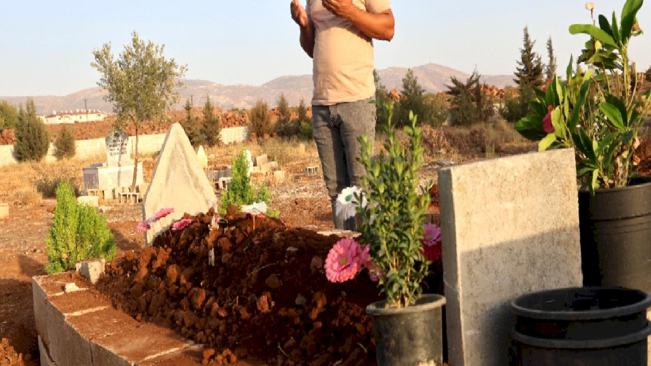 Hatay&#039;da cipin çarpmasıyla hayatını kaybeden çocuğun ailesi yasa boğuldu