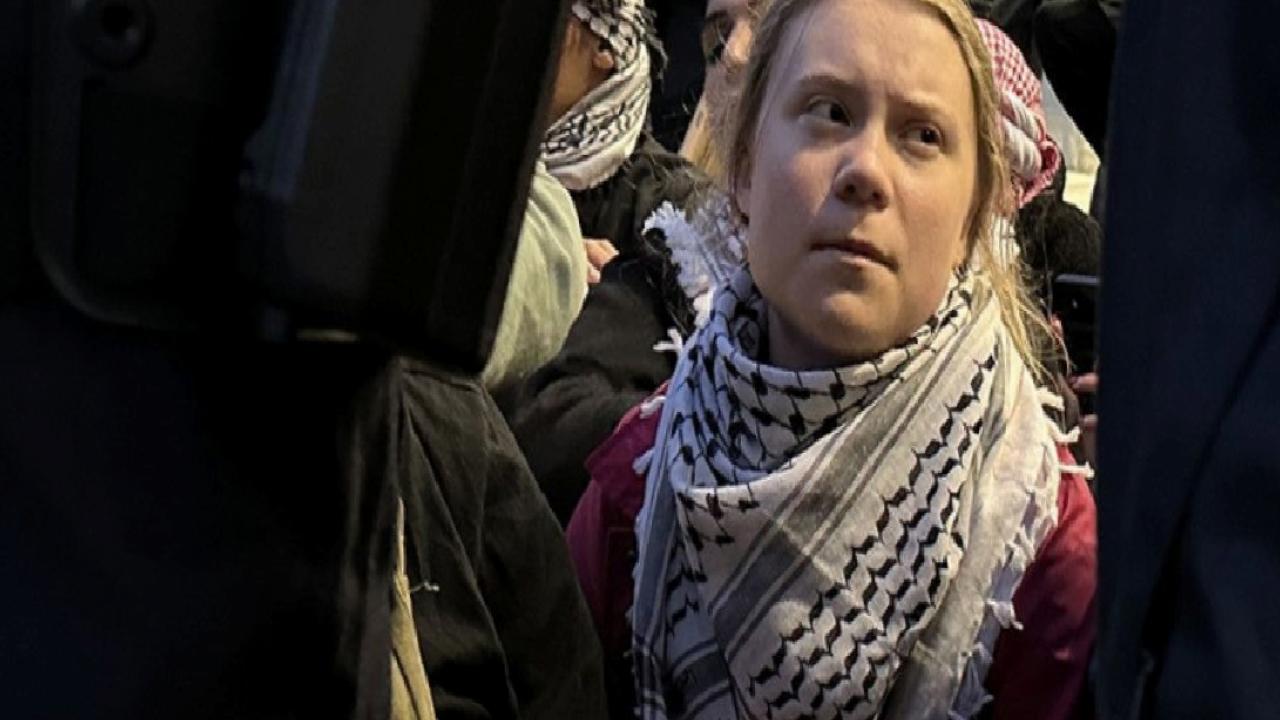 Türk aktivistler anlattı: Greta'ya işkence edildi, süründürüp, İsrail bayrağını öptürdüler