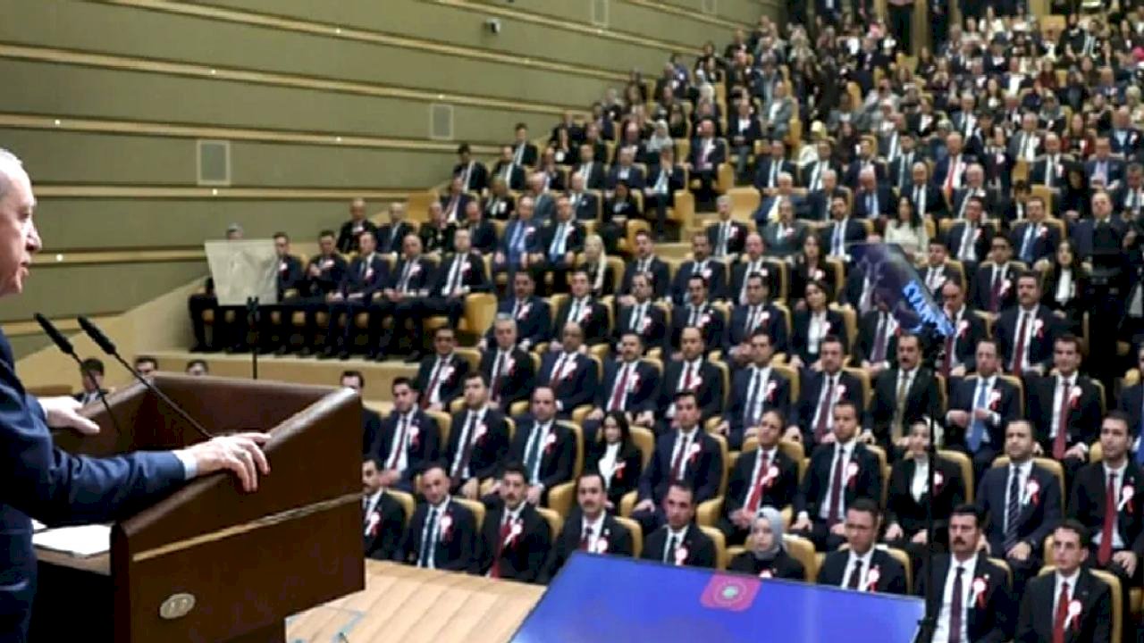 110 kaymakam adayına seslendi: Kibir zehrinden uzak durun!