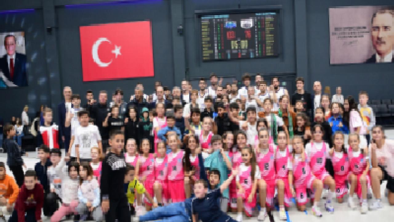 Çayırova, iLab Basketbol’u farklı geçti