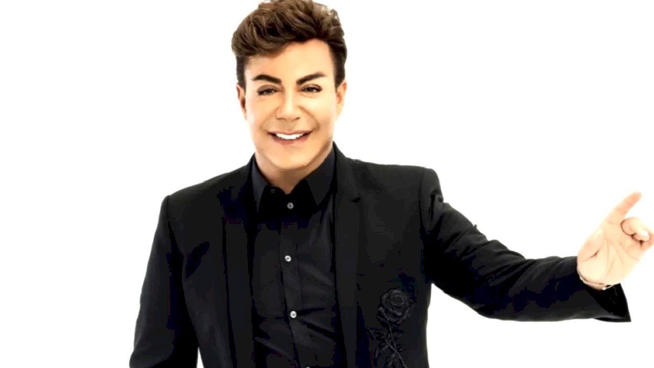 Fatih Ürek kalp krizi geçirdi: Yoğun bakıma alındı