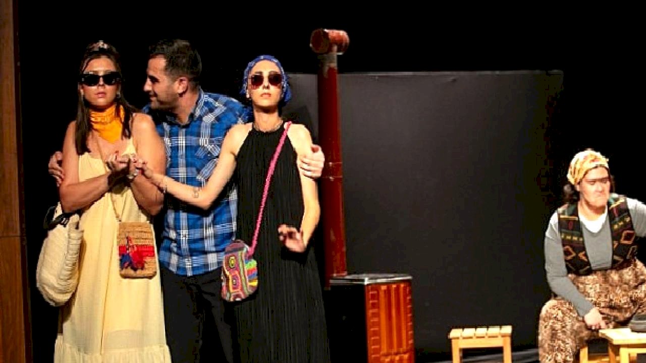 Güzelbahçe&#039;de Kahkaha Dolu Gece