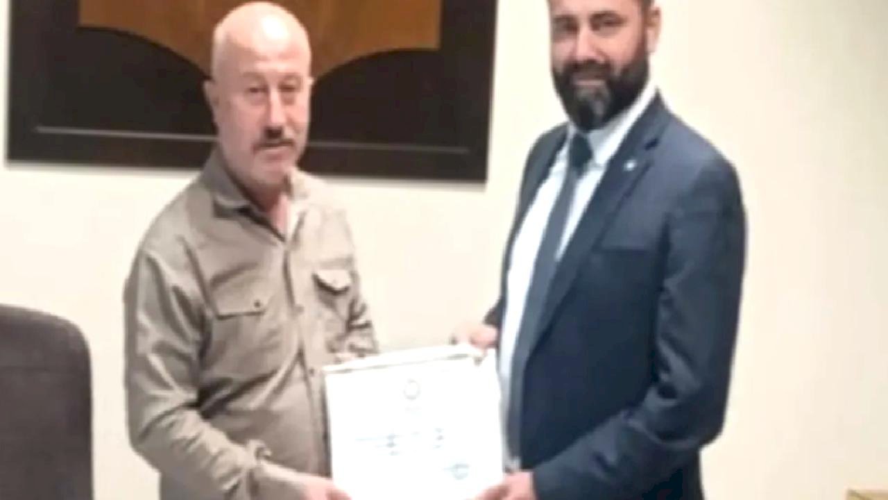 İYİ Parti Mudanya’da Ersin Erdönmez mazbatasını aldı