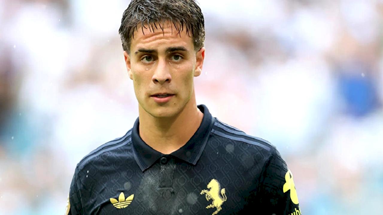 Kenan Yıldız&#039;ın menajerinden yıllar sonra gelen Fenerbahçe itirafı: Kutup yıldızı mı diyerek alay etti...