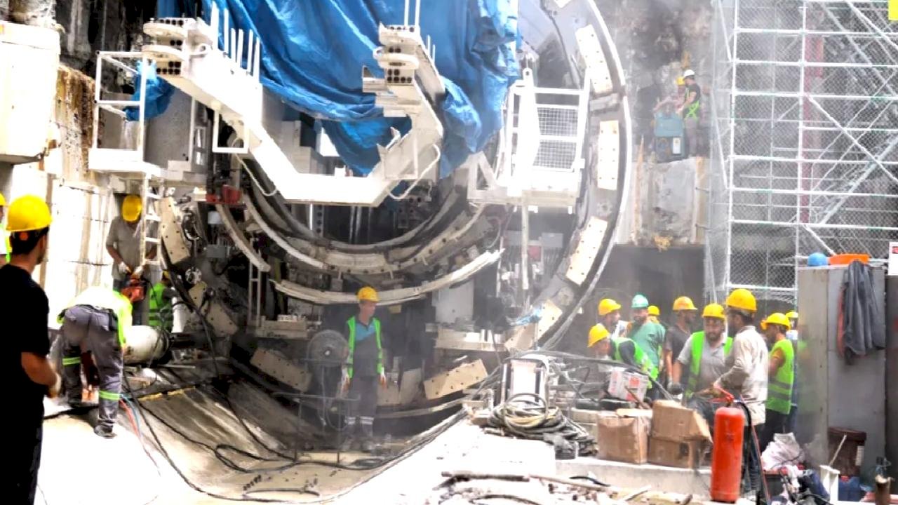 Kocaeli Körfezray’da kazılar hız kesmeden sürüyor