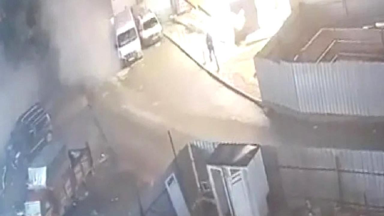 Kocaeli&#039;de enkazda ailesini kaybeden genç kızı akrabası yetiştirecek