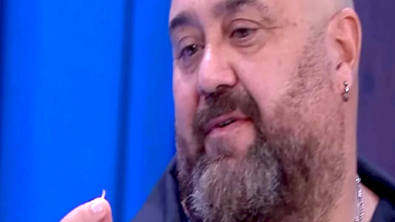 MasterChef&#039;te herkes donakaldı! İçinden çıktı: &quot;Tırnak mı, kılçık mı&quot;