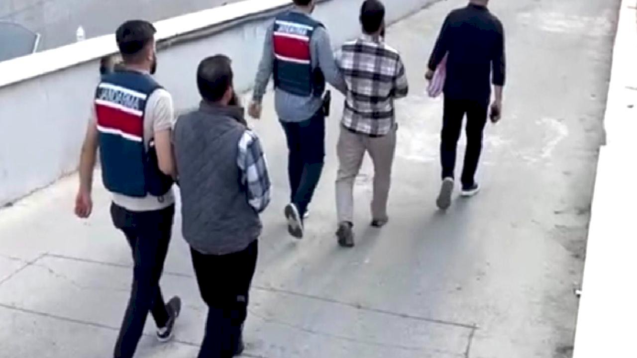 Mersin&#039;de DEAŞ&#039;e finans sağladığı tespit edilen 2 kişi tutuklandı