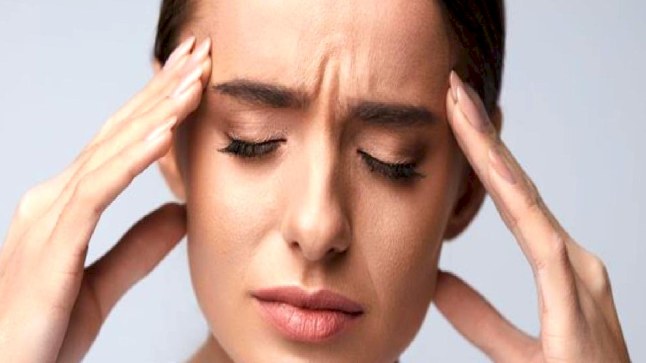 Migren sebebi beslenme şekliniz olabilir: Ağrıları tetikleyen 8 besin