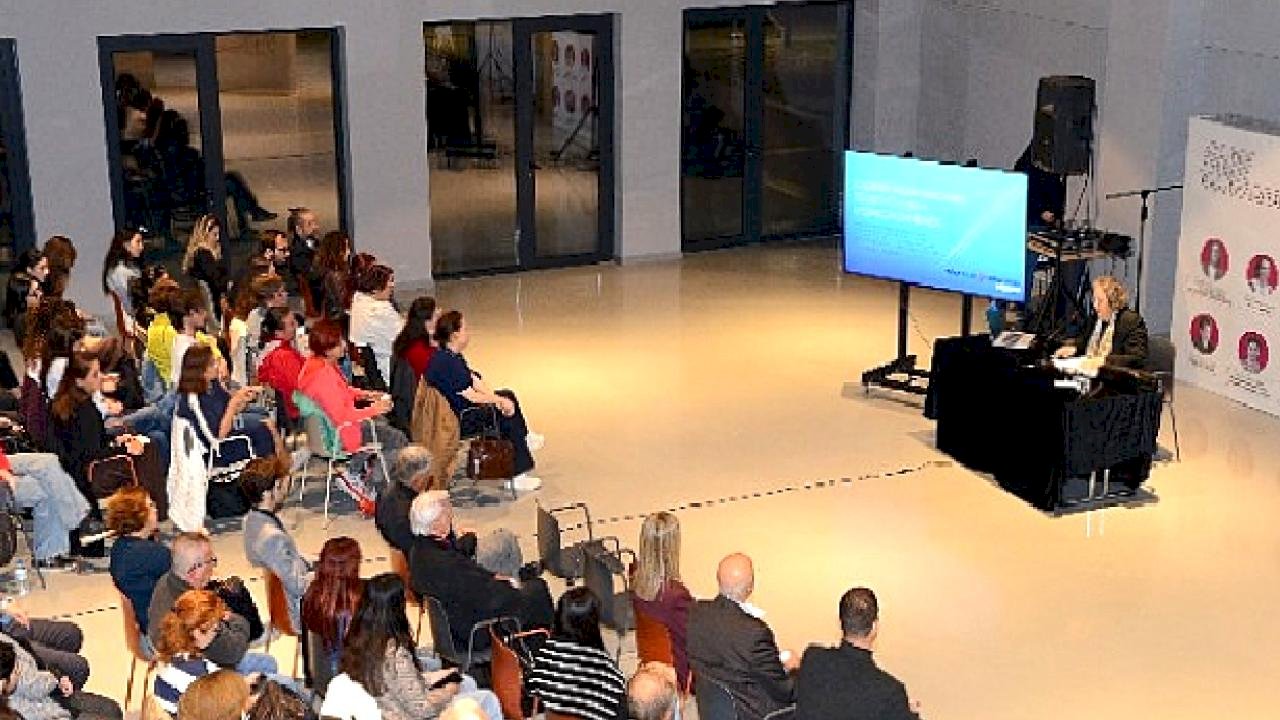 Nilüfer Felsefe Buluşmaları&#039;nda kadın haklarına felsefi bakış