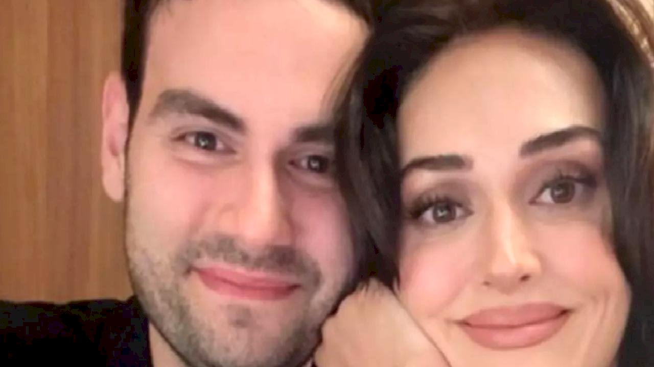 Oyuncu Esra Bilgiç 33 oldu! Sevgilisi Faruk Sabancı&#039;dan aşk paylaşımı geldi