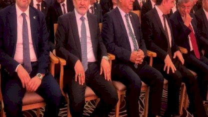 Cumhurbaşkanlığı Külliyesi'ndeki 29 Ekim resepsiyonuna Ahmet Davutoğlu ve Ali Babacan da katıldı