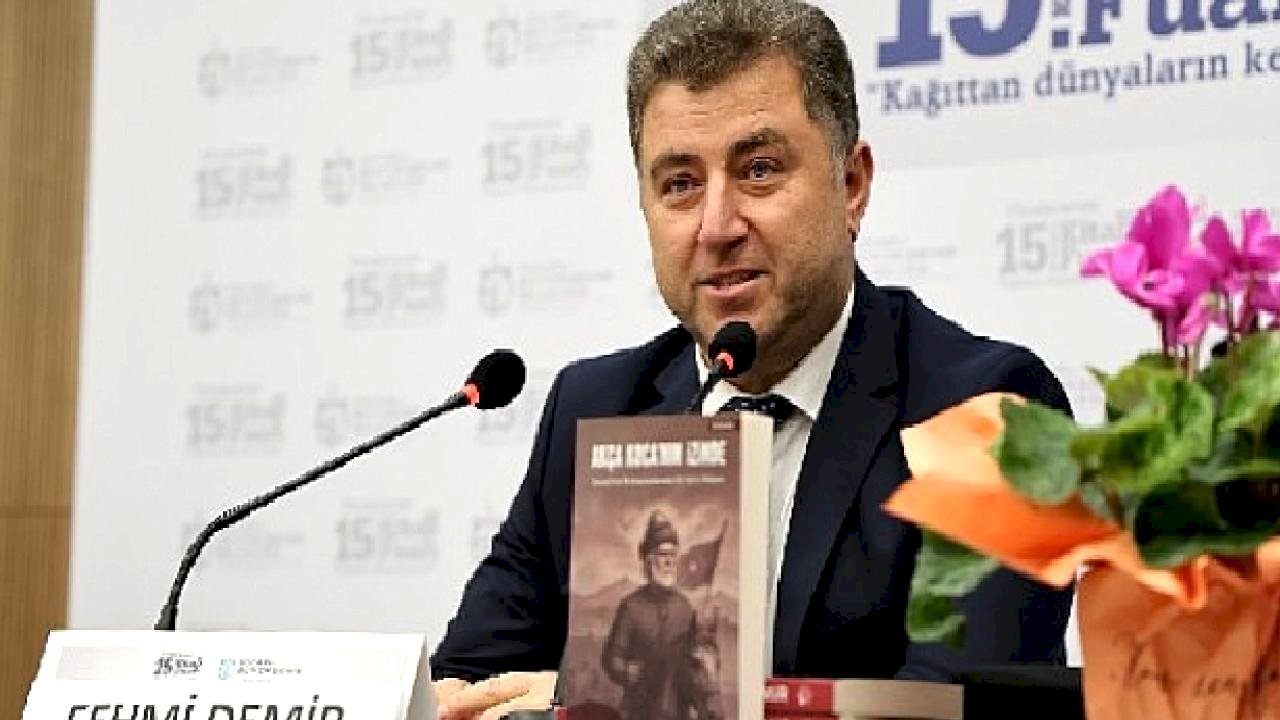 Yerel yazar ve şairler fuarda sahneye çıktı