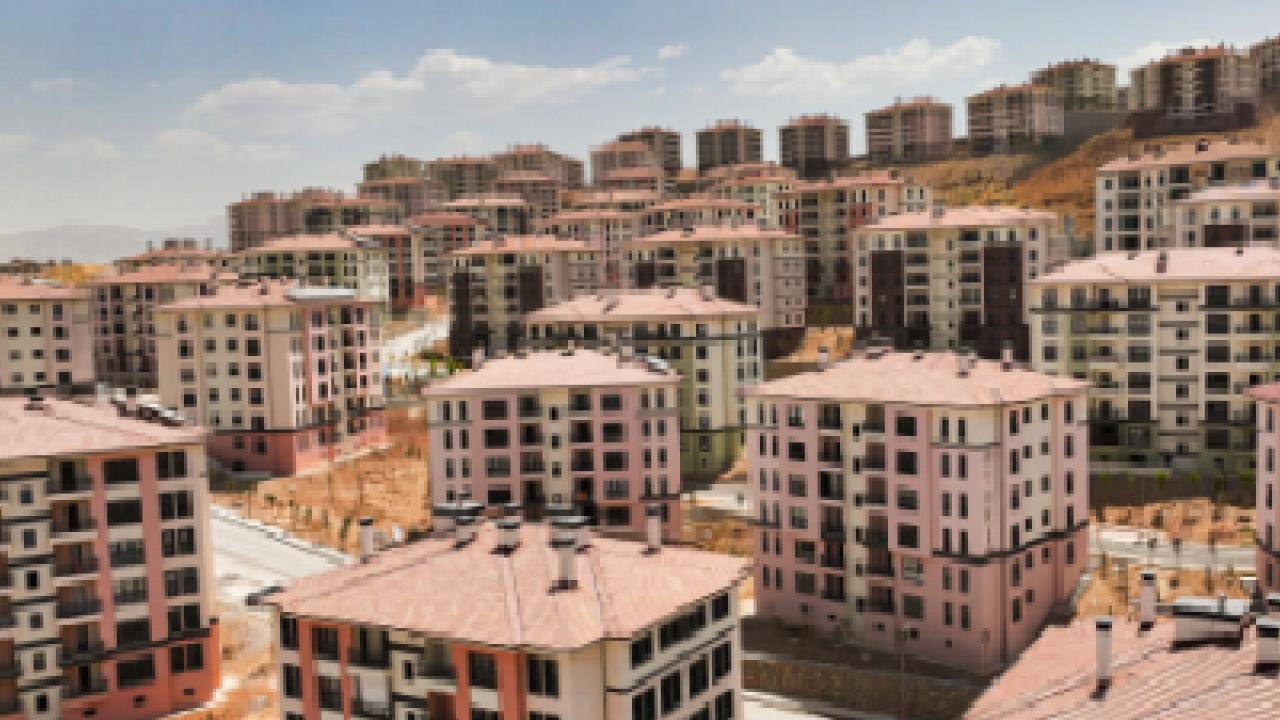 11 ilde mutlu sona az kaldı... Bakan Kurum il il konutlarda son durumu paylaştı