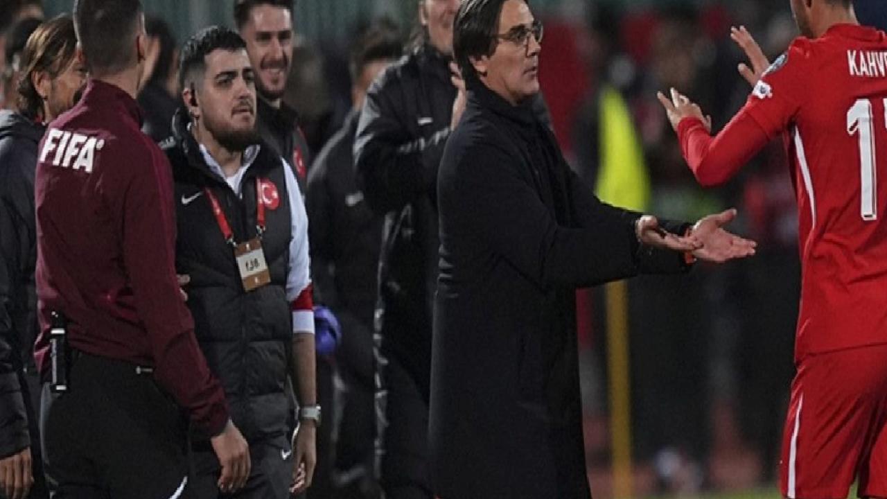 A Milli Futbol Takımı'nda 4 futbolcu kadroda yok!