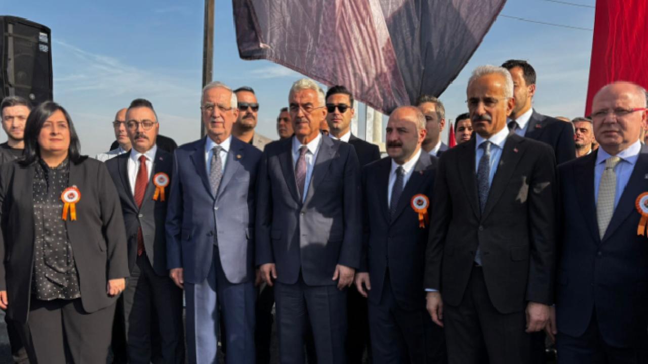 Bakan Uraloğlu: Bursa’daki ulaşım ağı yeni bir çağ açıyor... İnegöl Giriş Kavşağı açıldı