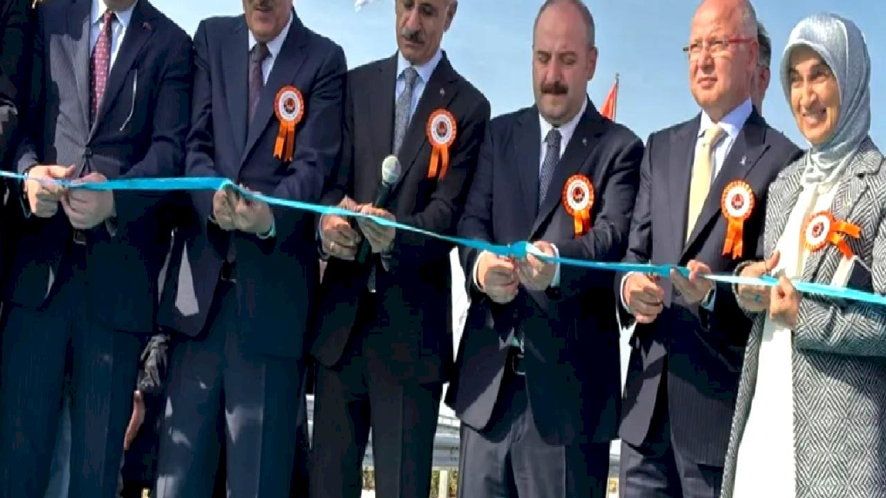 Bakan Uraloğlu: Bursa’daki ulaşım ağı yeni bir çağ açıyor... İnegöl Giriş Kavşağı açıldı