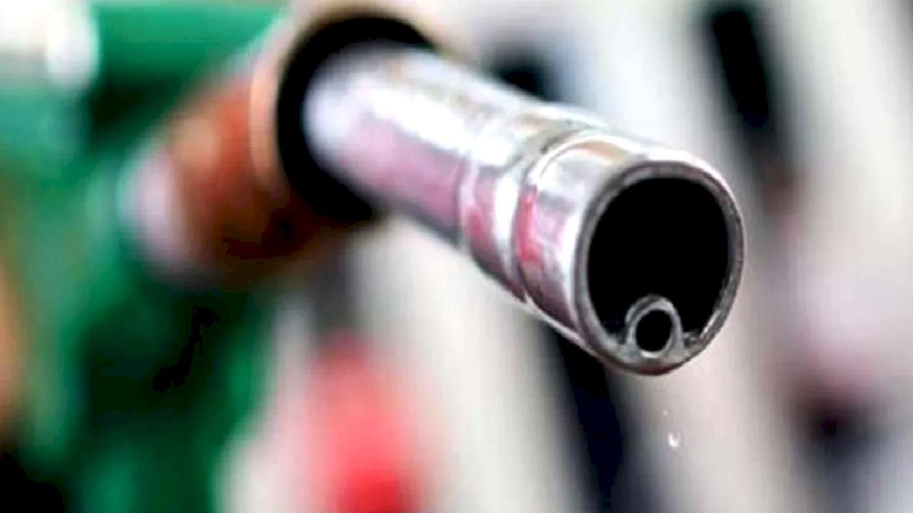 Benzine bir zam daha!