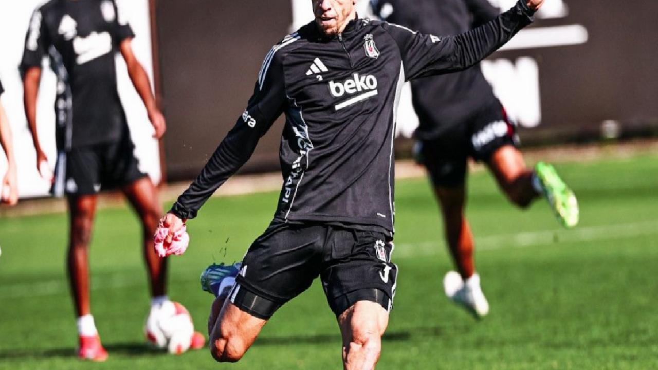 Beşiktaş, milli arada hazırlıklarını sürdürüyor