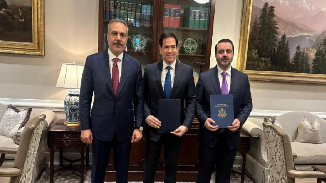 Beyaz Saray'da Türkiye-ABD-Suriye zirvesi: Bakan Fidan temasları değerlendirdi