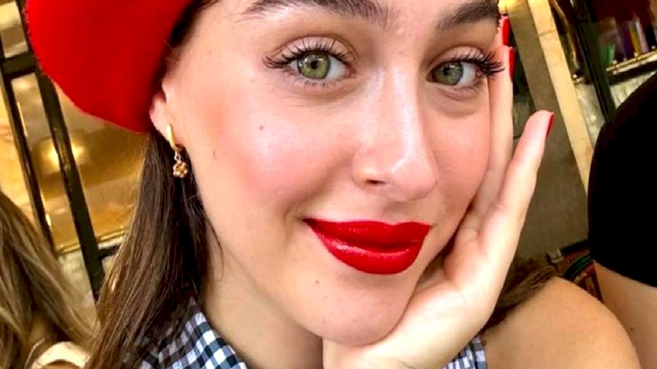 Cemre Baysel ve Cem Bölükbaşı aşk yaşıyor