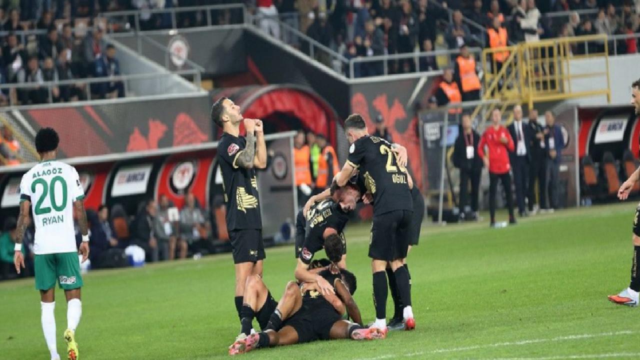 Çorum FK, Iğdır FK'ya 3 attı!