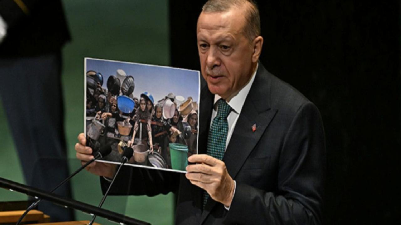 Cumhurbaşkanı Erdoğan'ın BM'deki tarihi konuşması, G20 Zirvesi kitapçığında