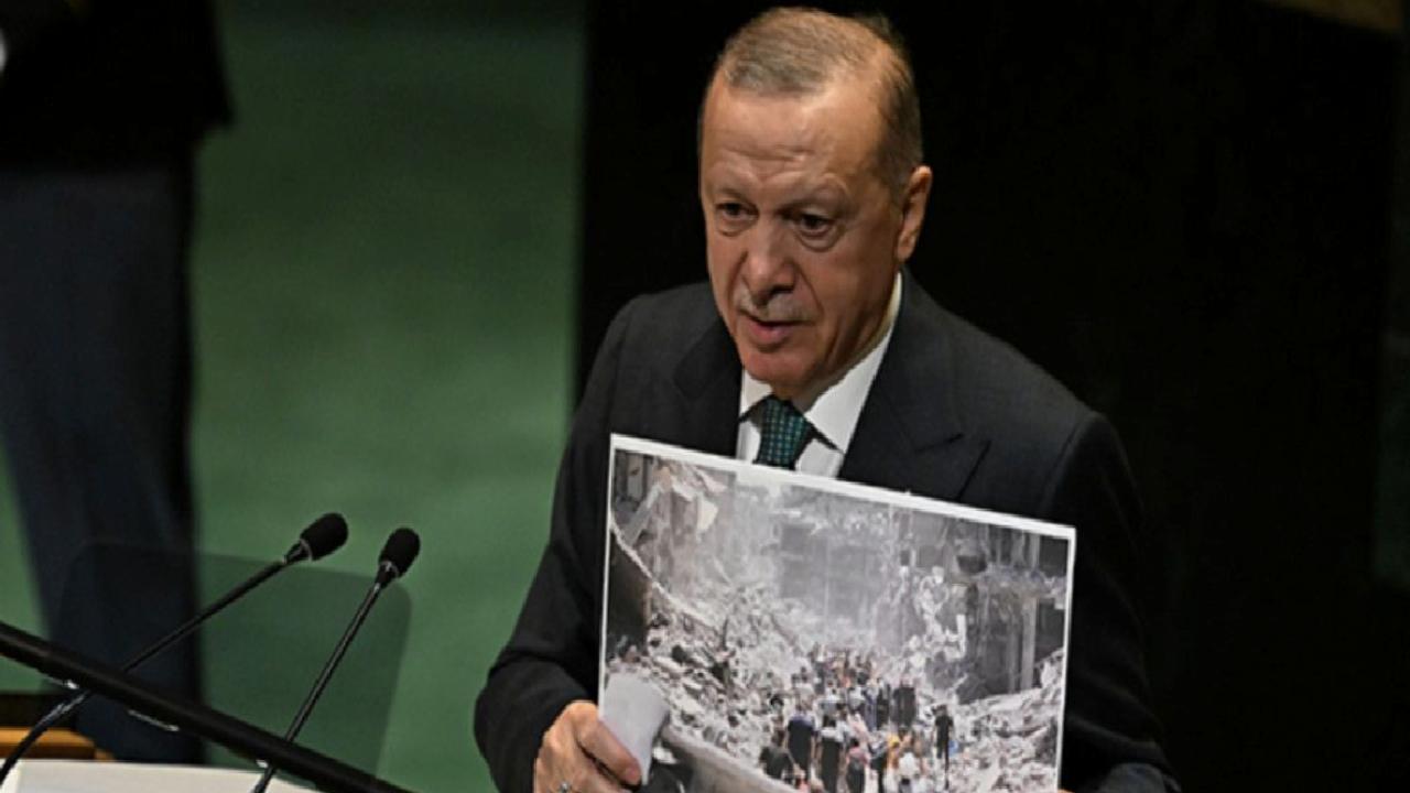 Cumhurbaşkanı Erdoğan'ın BM'deki tarihi konuşması, G20 Zirvesi kitapçığında