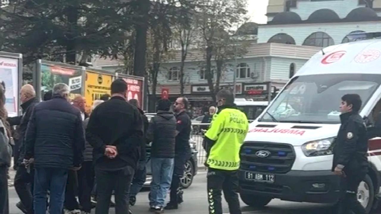 Düzce’de otomobil motosiklete çarptı: 1 yaralı