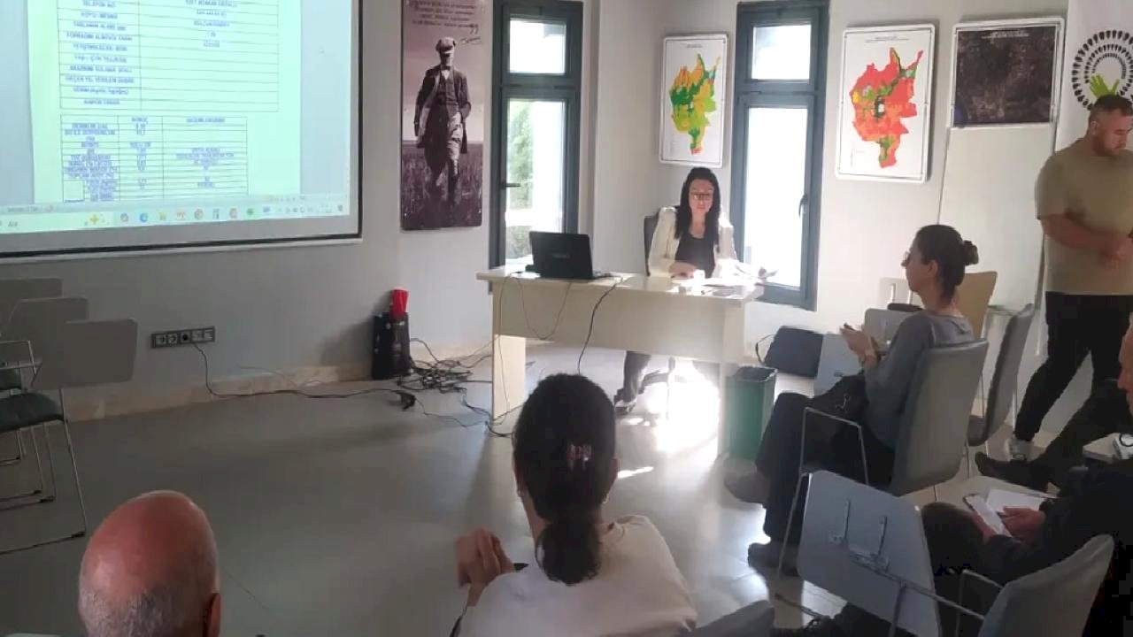 Efes Selçuklu üreticilere toprak analizi desteği