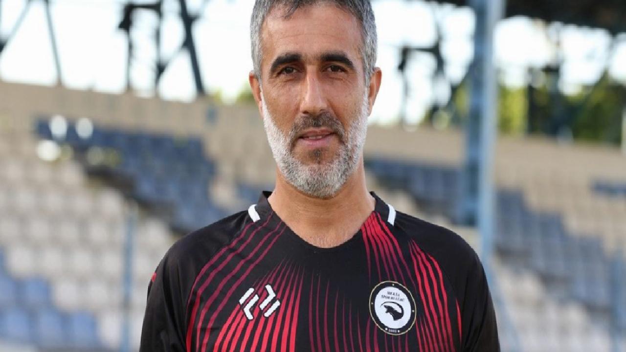 Hatay'da futbolcu baba ve oğlu aynı takımda oynuyor