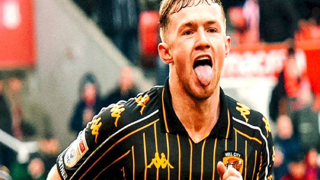 Hull City, Stoke City'yi son dakikada devirdi